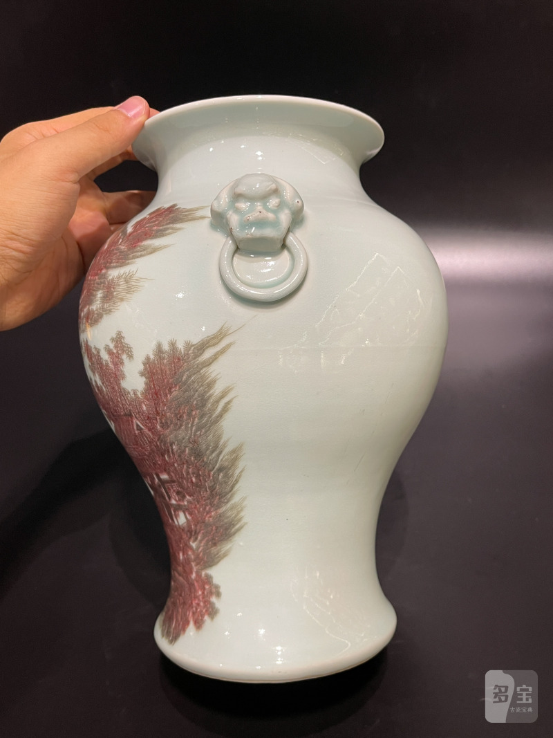 清中期 釉里红山水人物图铺首尊 - 图5